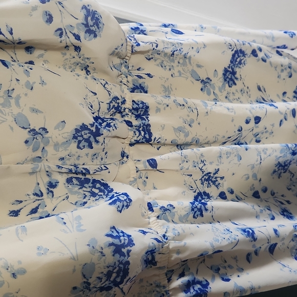 Romper - Picture 3 of 4